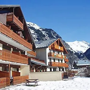 https://champagny-ski-studio-le-dahut.hotels-rhonealpes.com