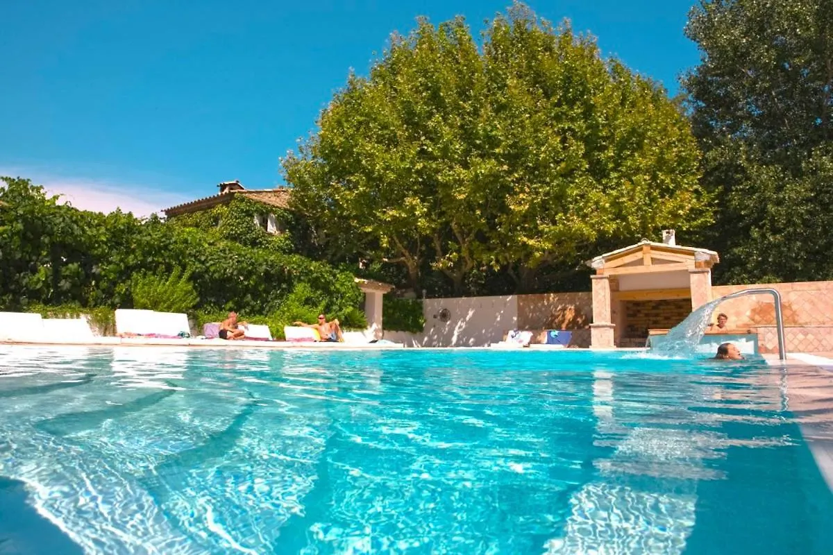Campsite Camping Les Pecheurs - Maeva Roquebrune-sur-Argens