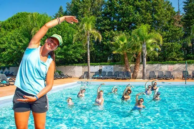Campsite Camping Les Pecheurs - Maeva Roquebrune-sur-Argens