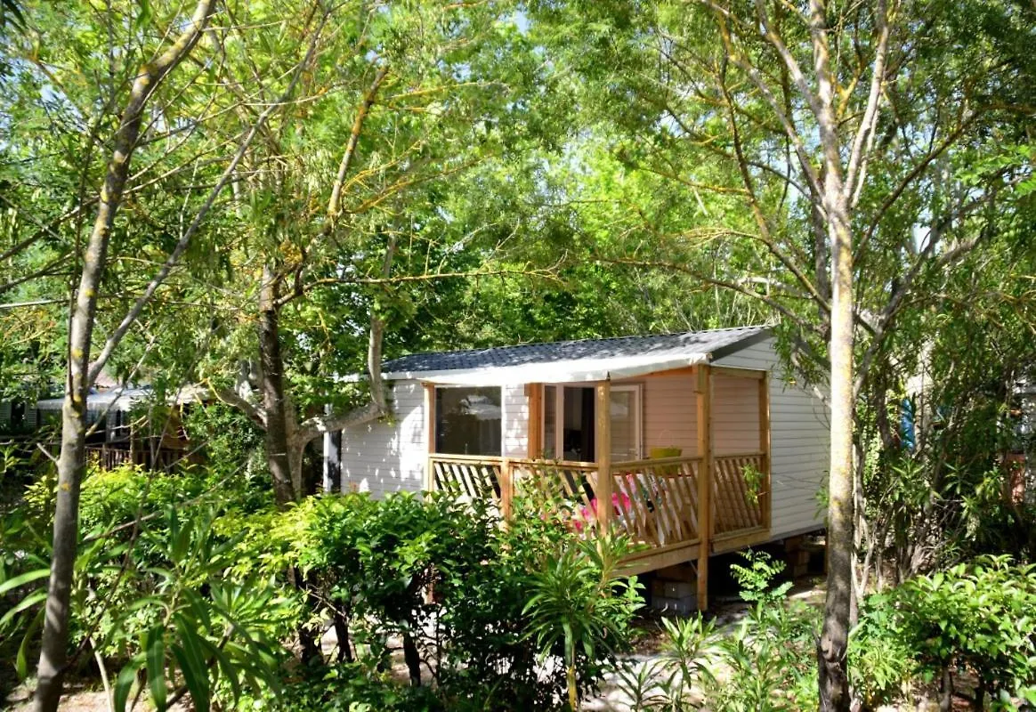 Campsite Camping Les Pecheurs - Maeva Roquebrune-sur-Argens
